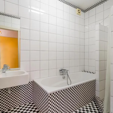 Karaktervolle Familie 12p - Ruim En Vlak Bij Strand Villa *